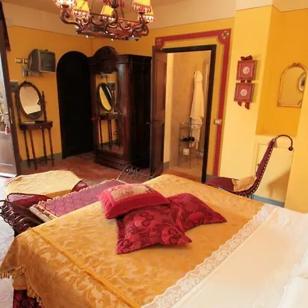 Fabulous Nestled Among The Vineyards And Cypresses וילה *