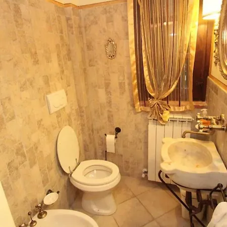 Fabulous Nestled Among The Vineyards And Cypresses *