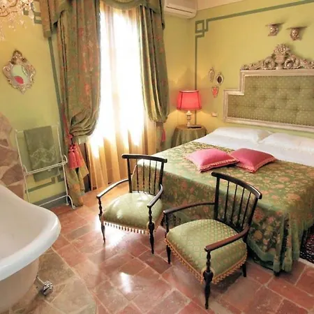 Fabulous Nestled Among The Vineyards And Cypresses Villa